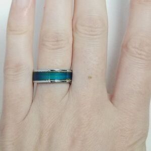 Vintage Mood Ring, Silver Tone Band, Color Changing 90s Y2K Style, Size 5.5